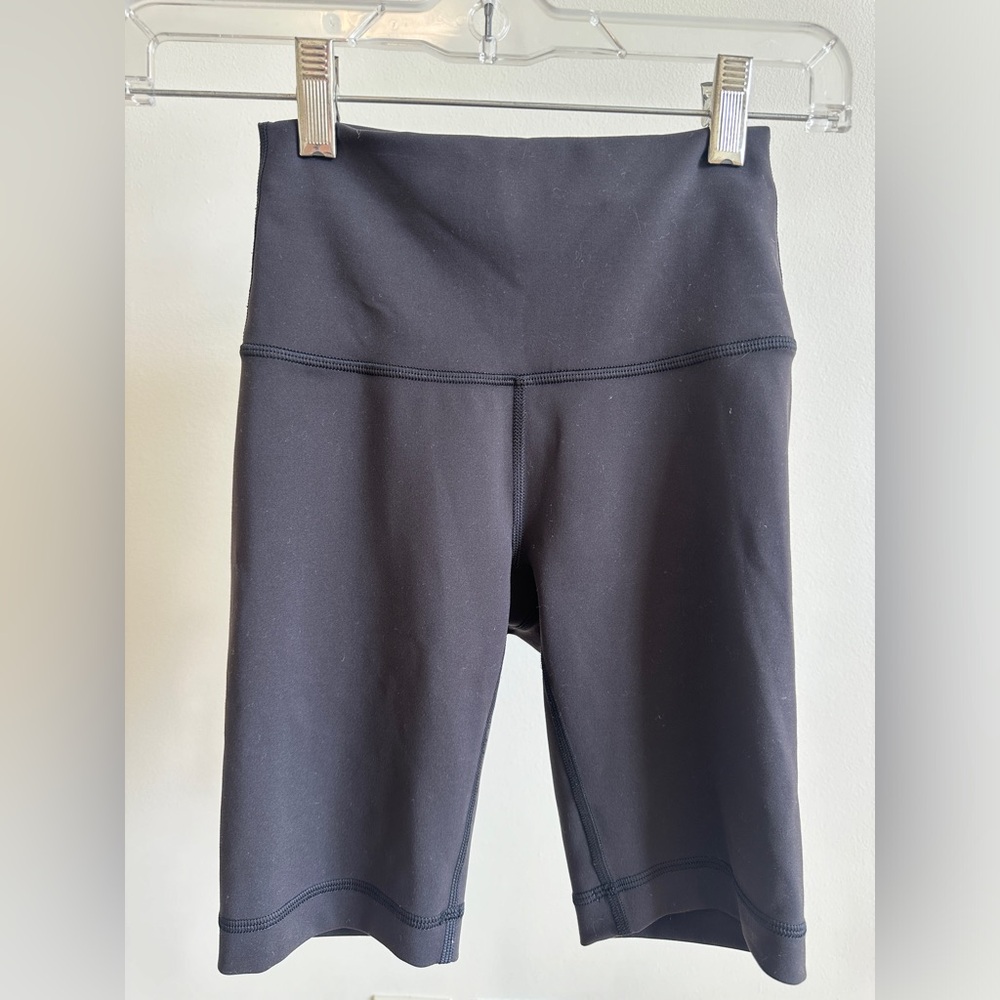 Lululemon Wunder Train Biker Shorts | Size 2